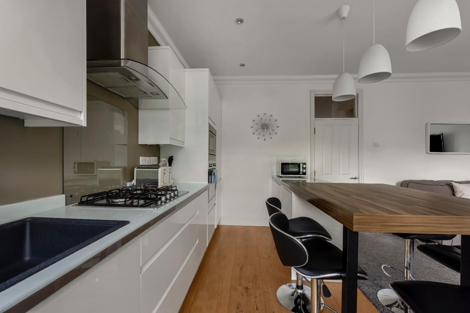 The West Kensington Collection Apartment ลอนดอน ภายนอก รูปภาพ