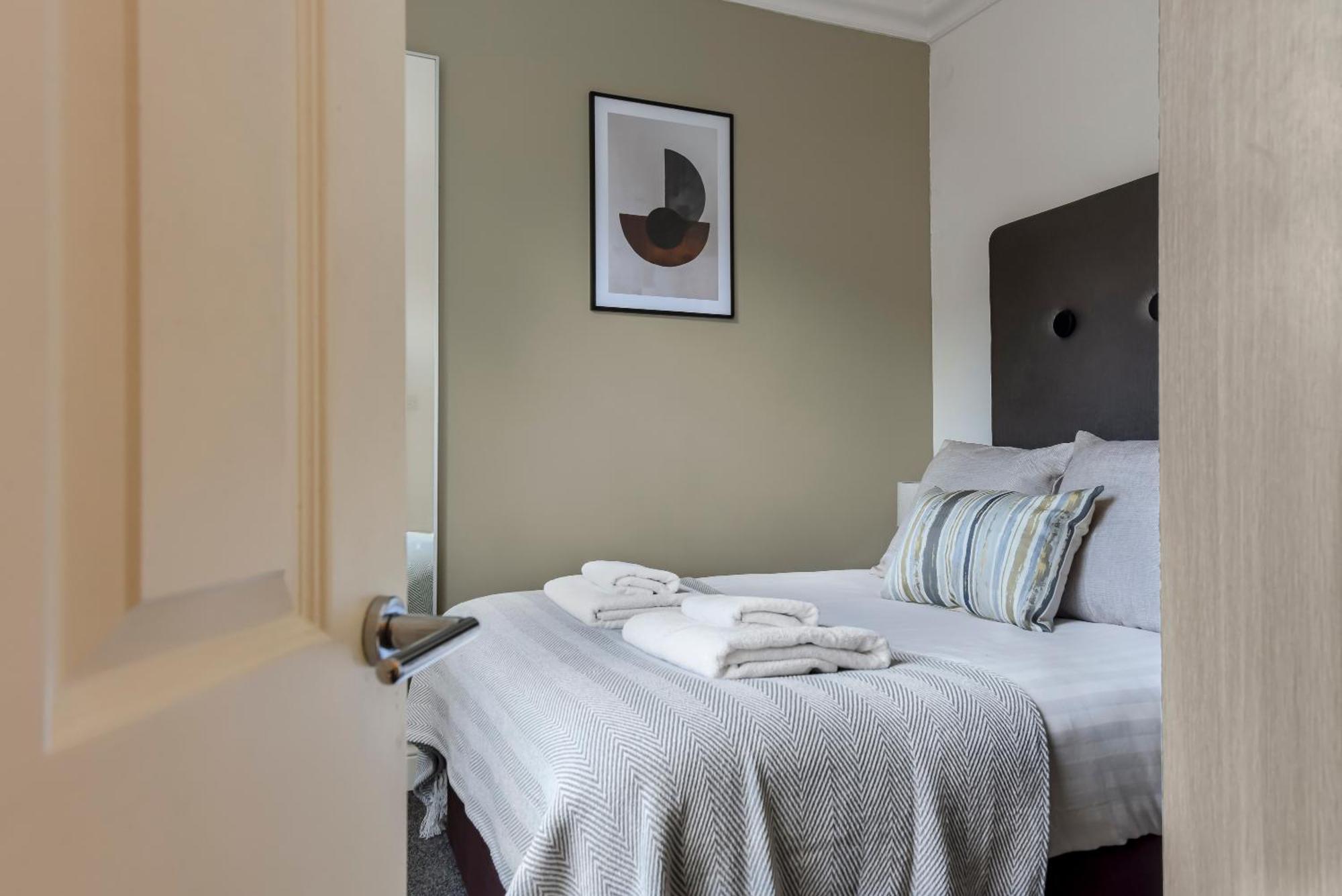 The West Kensington Collection Apartment ลอนดอน ภายนอก รูปภาพ