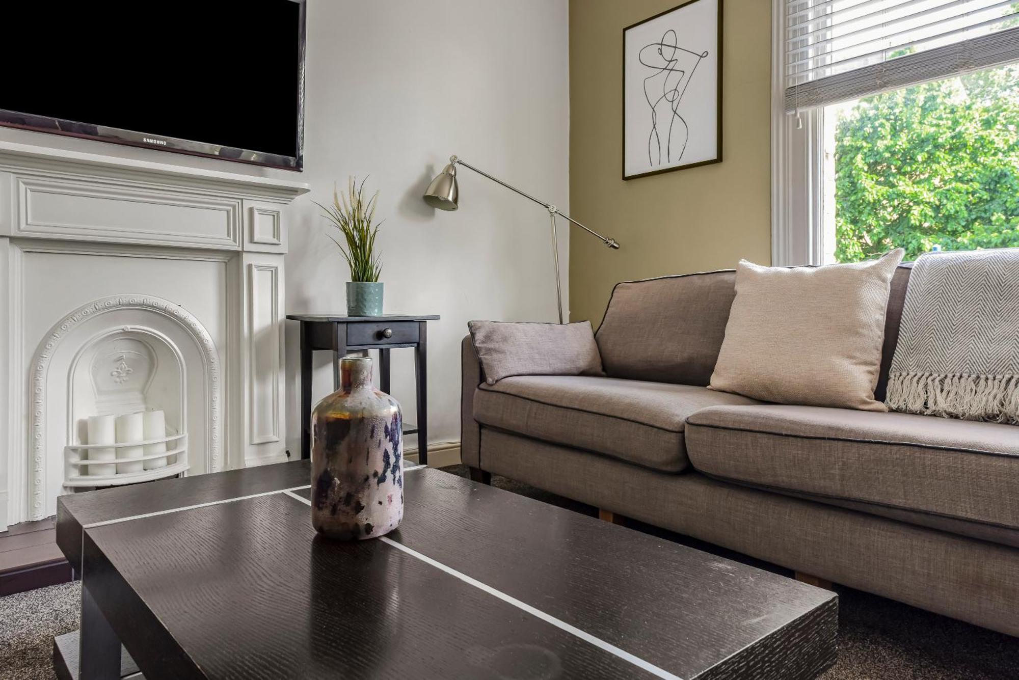 The West Kensington Collection Apartment ลอนดอน ภายนอก รูปภาพ