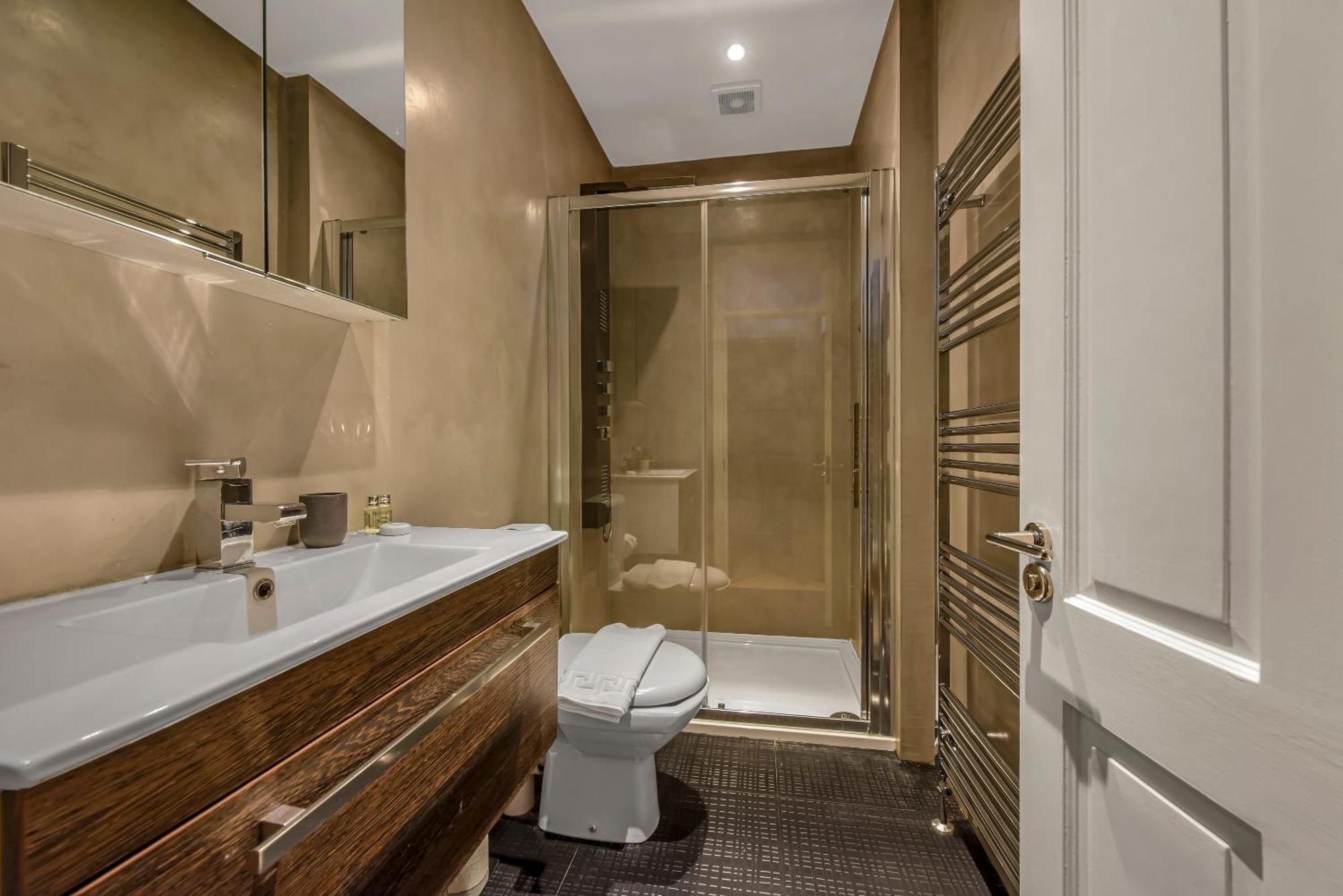 The West Kensington Collection Apartment ลอนดอน ภายนอก รูปภาพ